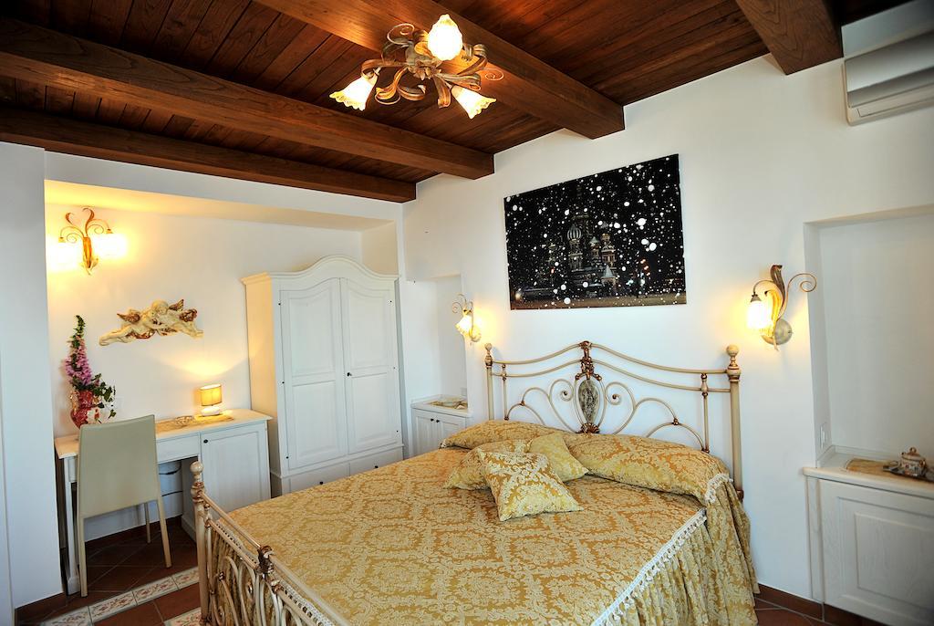 Bed and Breakfast World Center Амальфи Номер фото